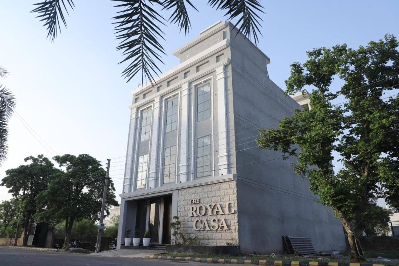 The Royal Casa Hotel Ludhiana Buitenkant foto